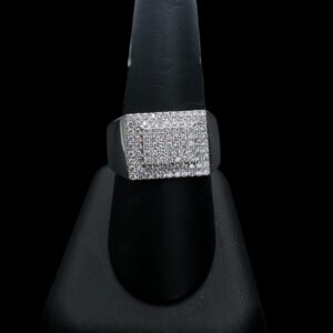 10k White Gold Diamond Ring