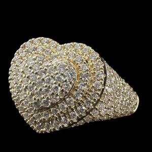 Fancy Women’s Diamond Heart Ring