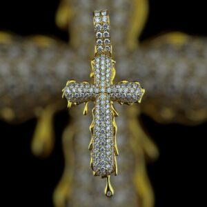 14k cgold 4.32 carat weight VS natural dripping cross diamond pendant