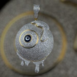 10k gold 1.55 carat weight SI-i natural dripping eyeball diamond pendant