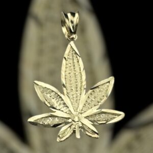 10k gold marijuana leaf pendant