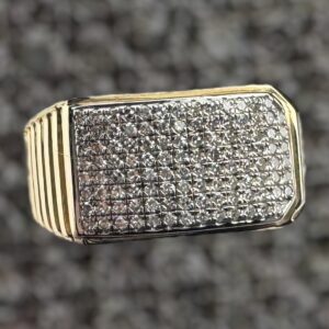 10k gold .5 carat weight diamond ring