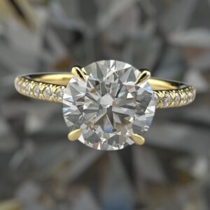 round diamond ring with halo