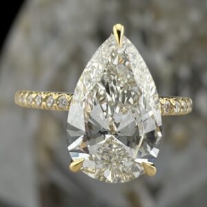 pear diamond ring with halo